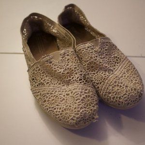 Lace Toms